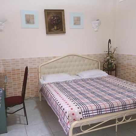 Timi Hotel Хошимин Экстерьер фото