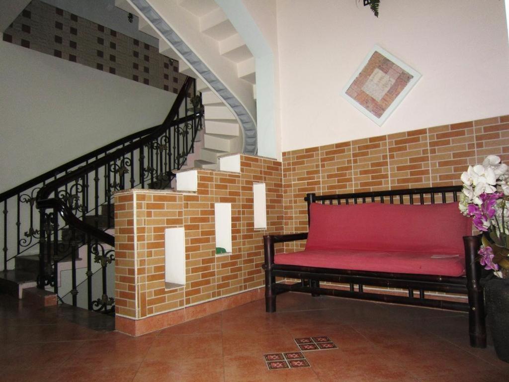 Timi Hotel Хошимин Экстерьер фото