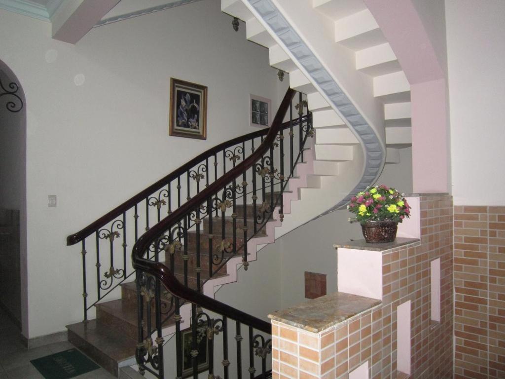 Timi Hotel Хошимин Экстерьер фото